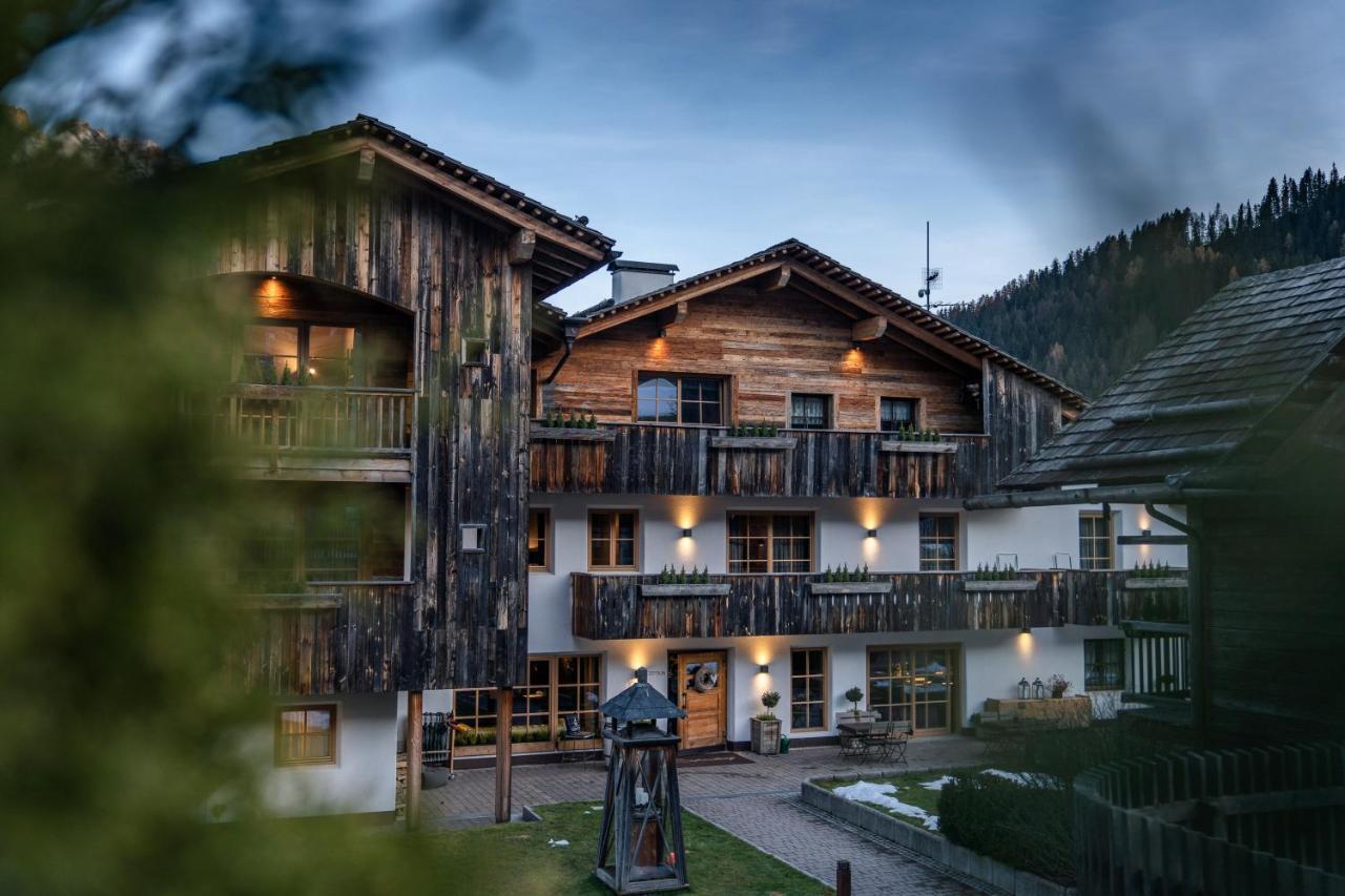 Sportony Mountain Lodges ラ・ヴィッラ エクステリア 写真