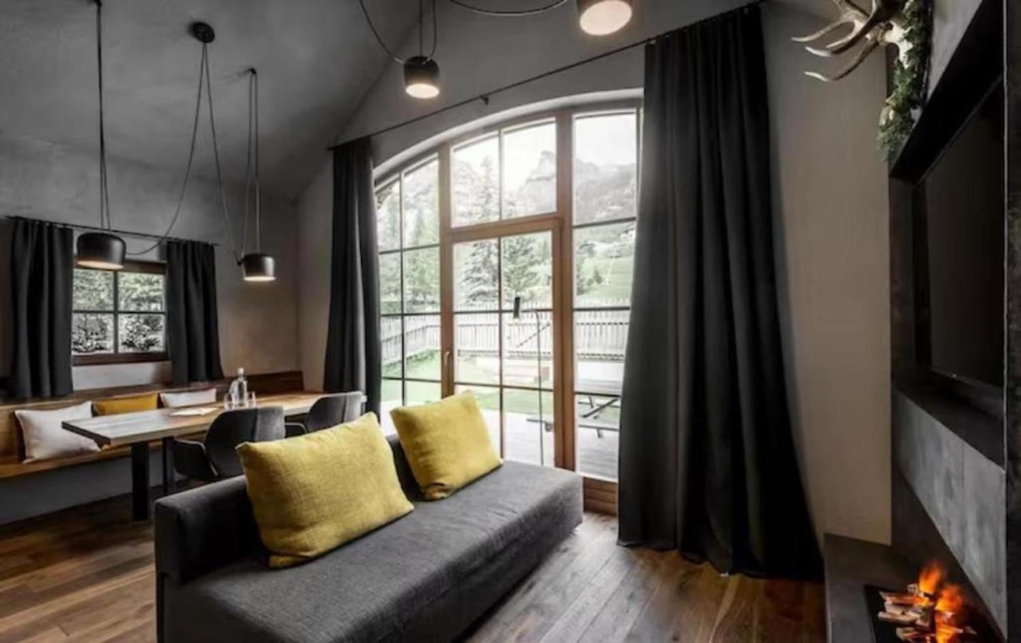 Sportony Mountain Lodges ラ・ヴィッラ エクステリア 写真
