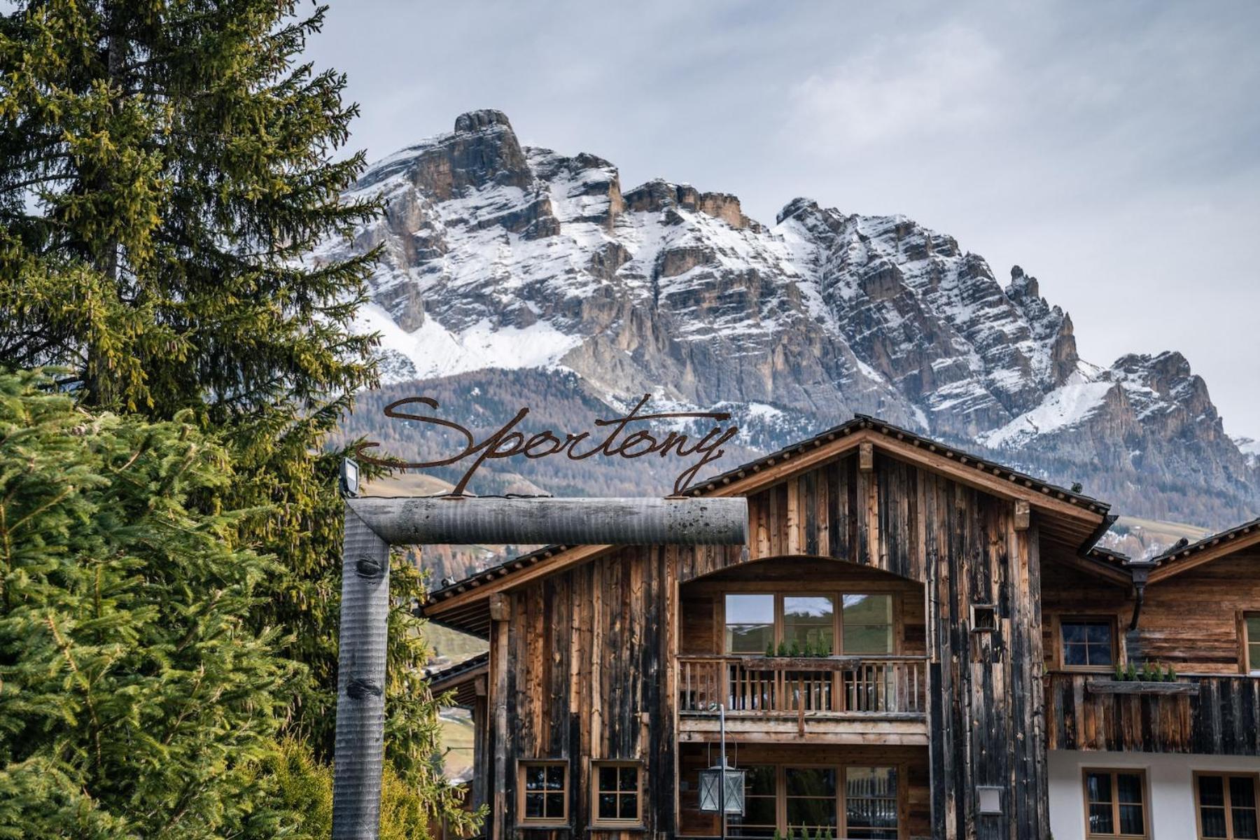 Sportony Mountain Lodges ラ・ヴィッラ エクステリア 写真