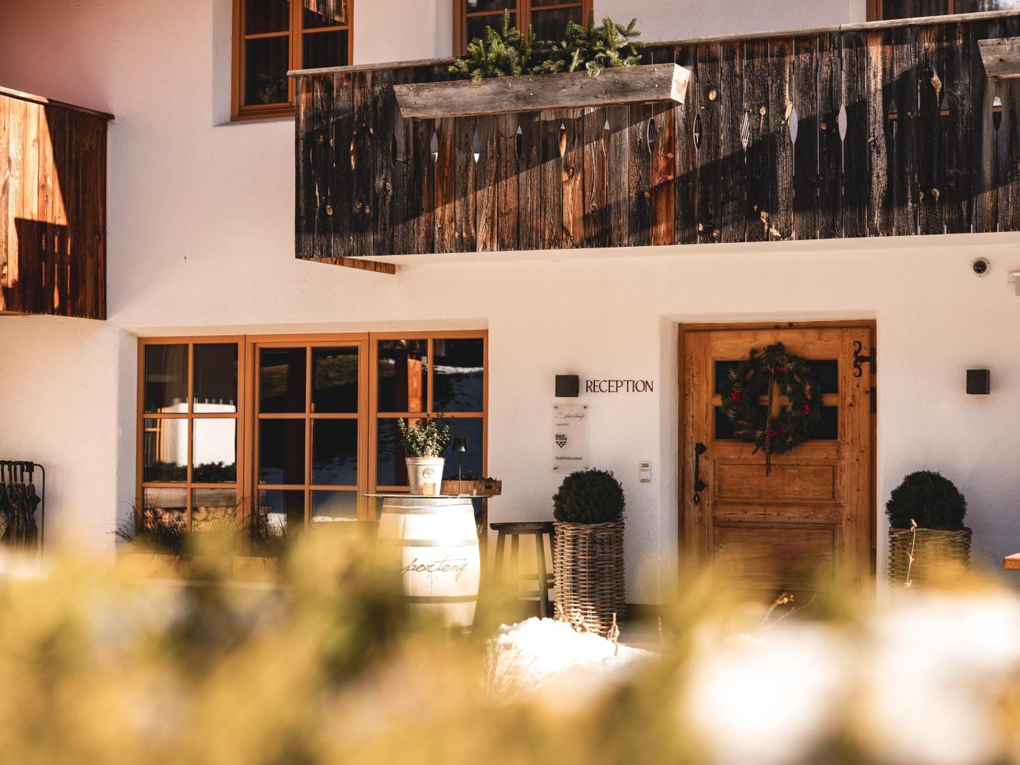 Sportony Mountain Lodges ラ・ヴィッラ エクステリア 写真